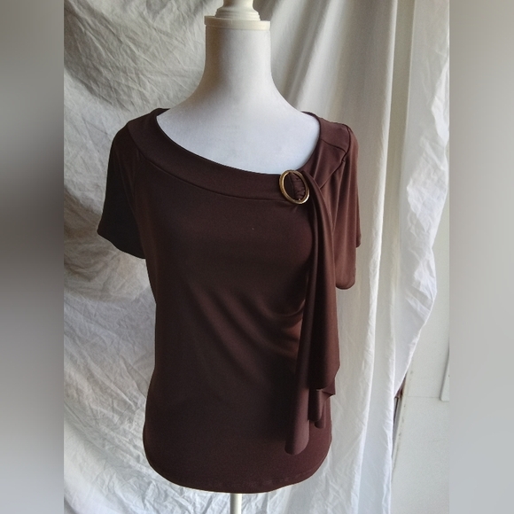Byer California Tops - Byer California Brown Scoop‎ Neck Short Sleeve Top with Decorative Drape